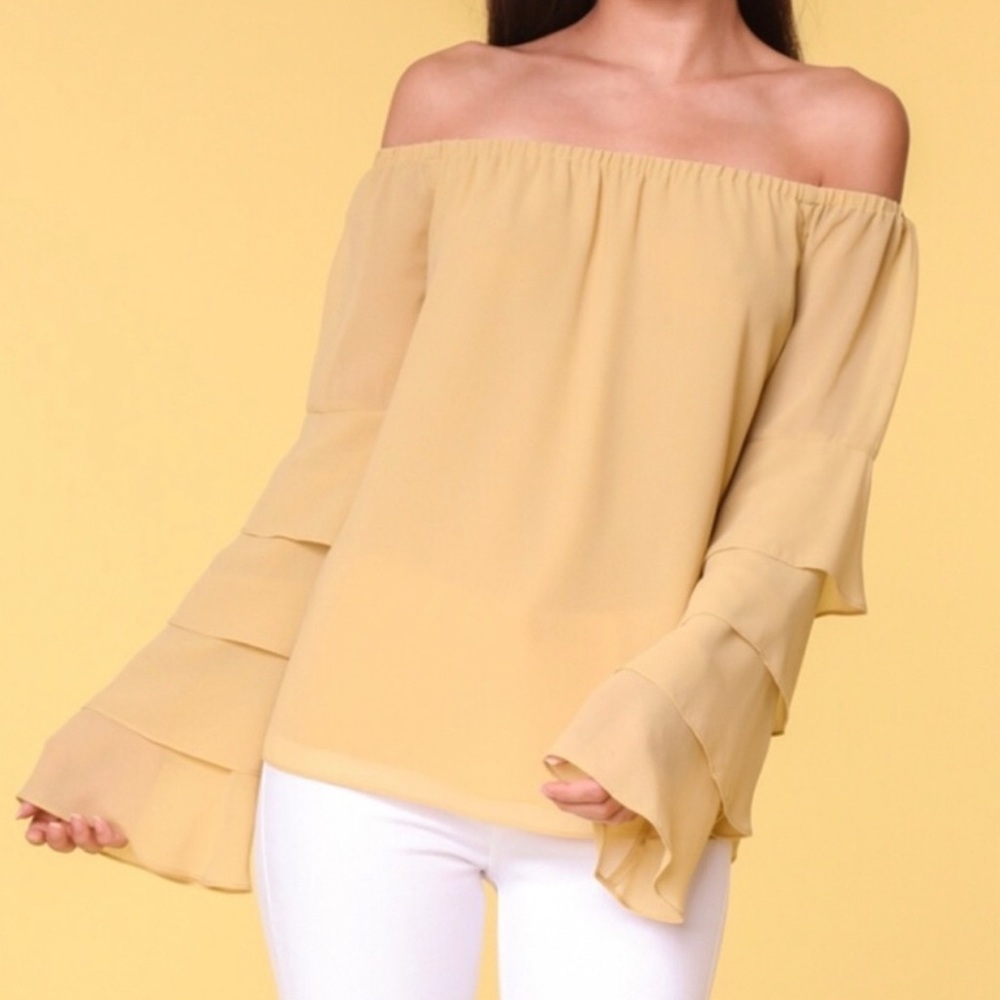 NEW Romantic Cream Ruffled Tiered Sheer Lined Off/ On Shoulder Blouse Large